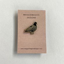 Pigeon enamel pin badge